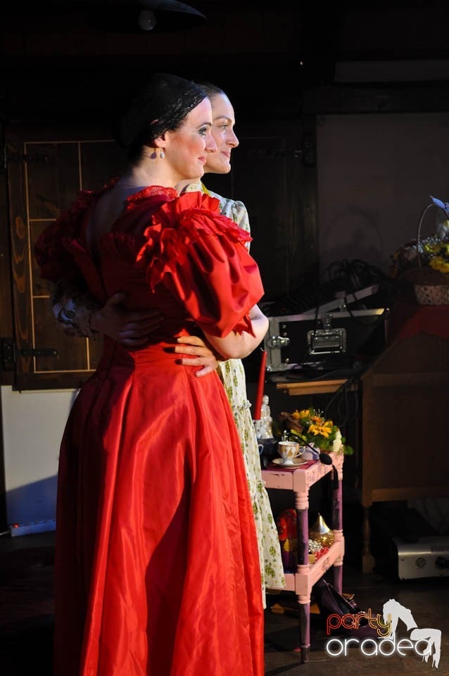 Teatru: