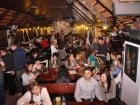 Teatru: "Actriţa" în Queen's Music Pub