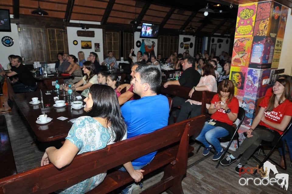 Teatru: Cipsuri şi Dale în Queen's, Queen's Music Pub