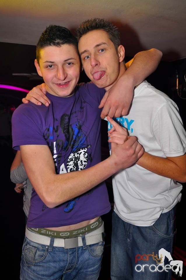 Tequila Party în Club Atti's, 