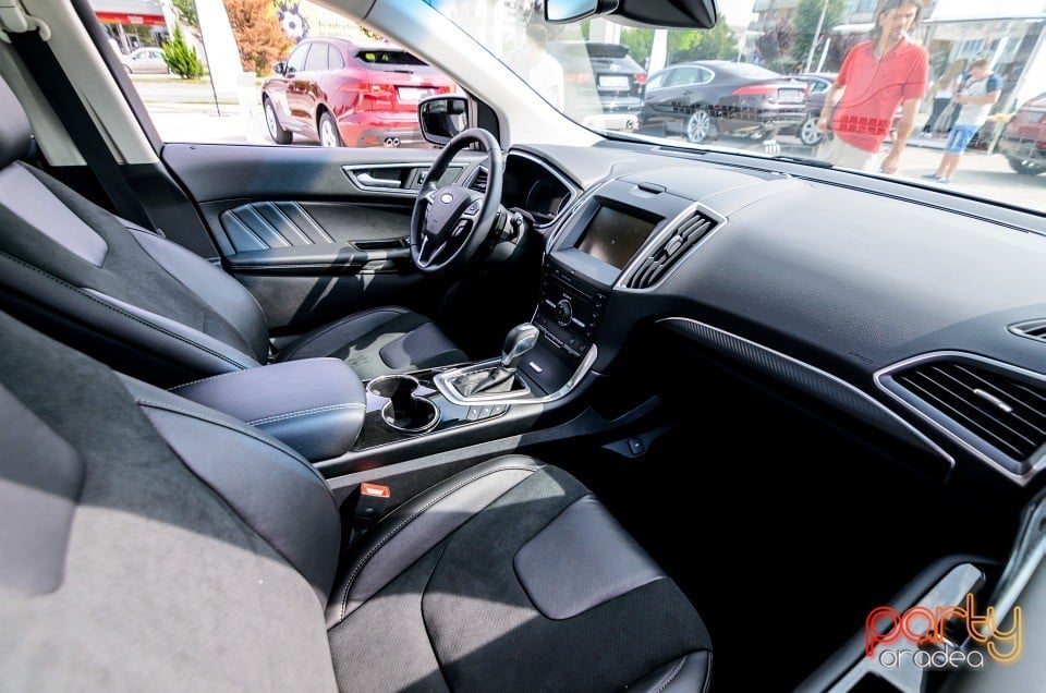The Art of Performance Tour, Ţiriac Auto