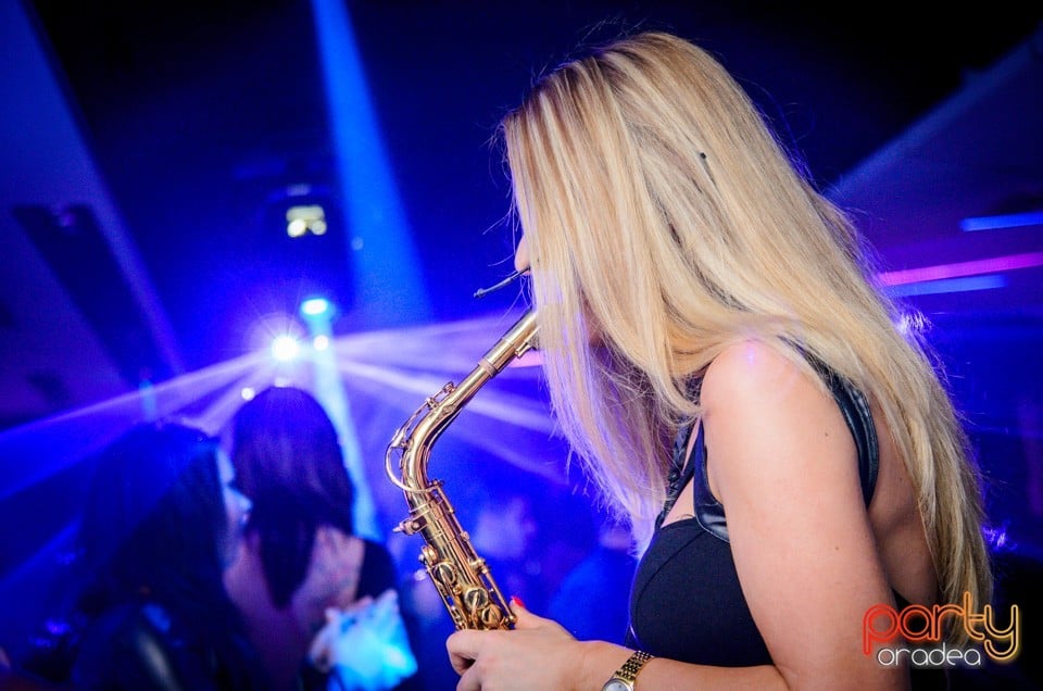 The Lady With The Sax & The Violin Girl,