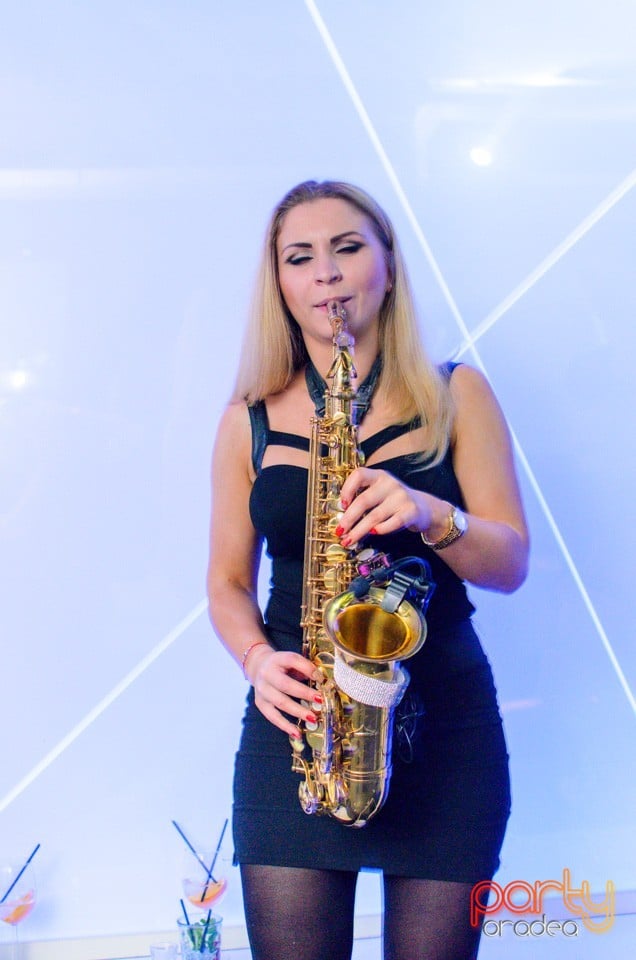 The Lady With The Sax & The Violin Girl,