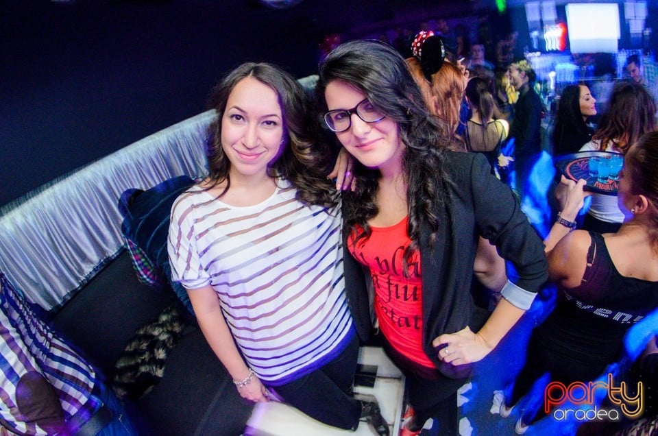The Lady With The Sax & The Violin Girl,