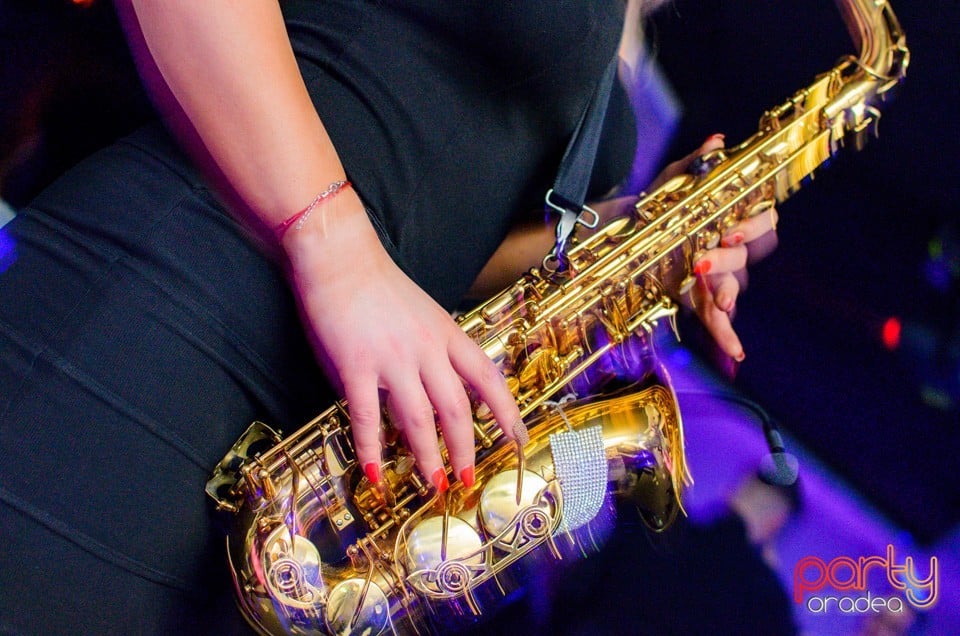 The Lady With The Sax & The Violin Girl,