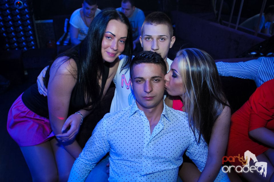 The One Café & Club presents Vera,