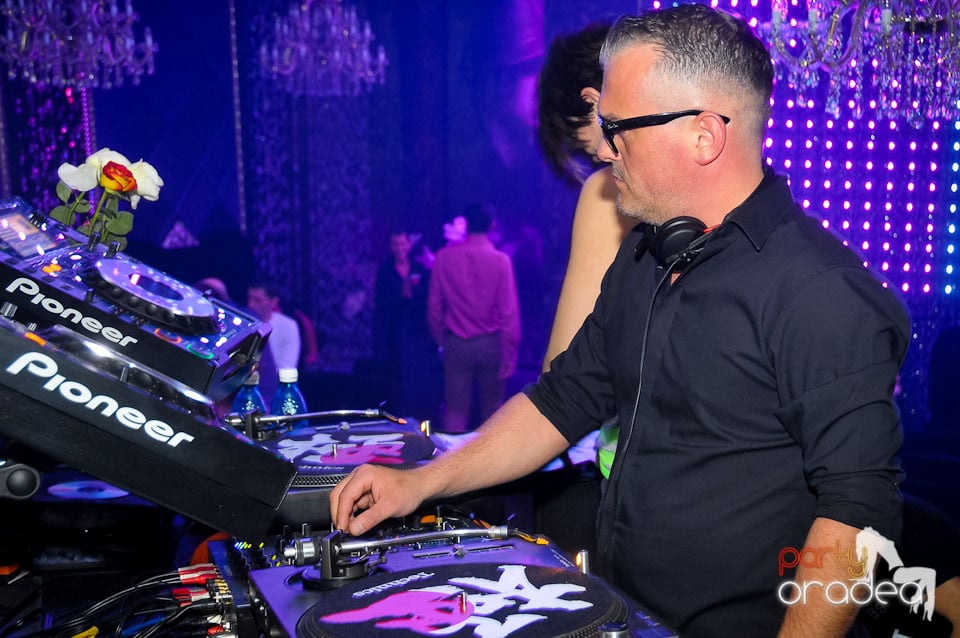 The One Café & Club presents Vera, 