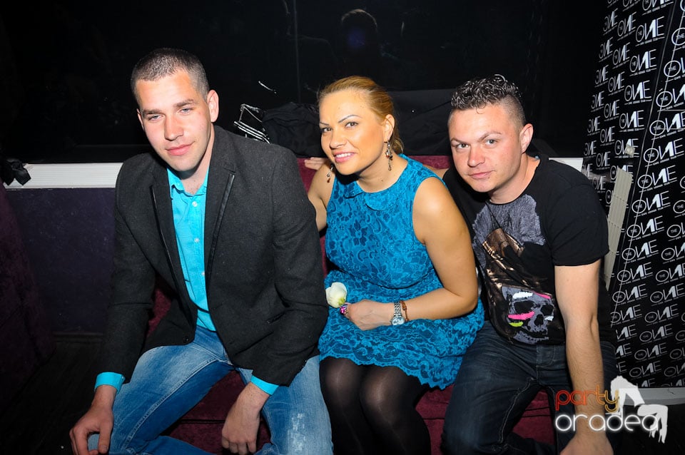 The One Café & Club presents Vera,