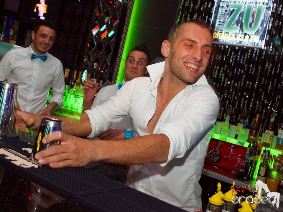 The One: Fashion Night - Titanium Angels, 