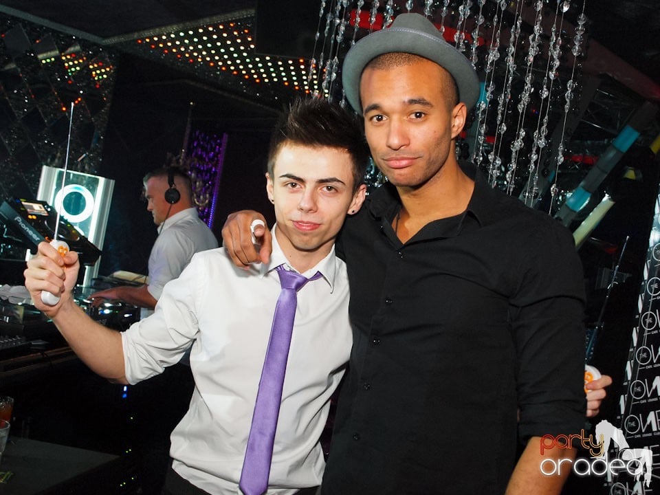 The One: Fashion Night - Titanium Angels, 