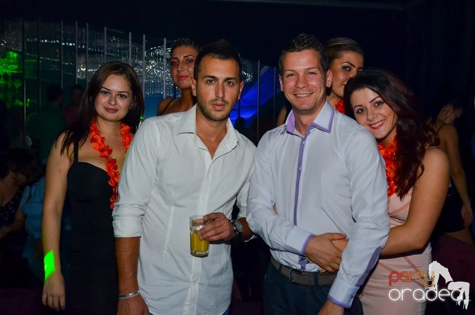 The One prezintă: Guess Who,