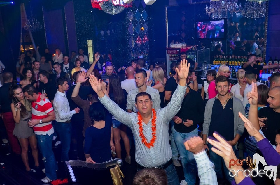 The One prezintă: Guess Who,