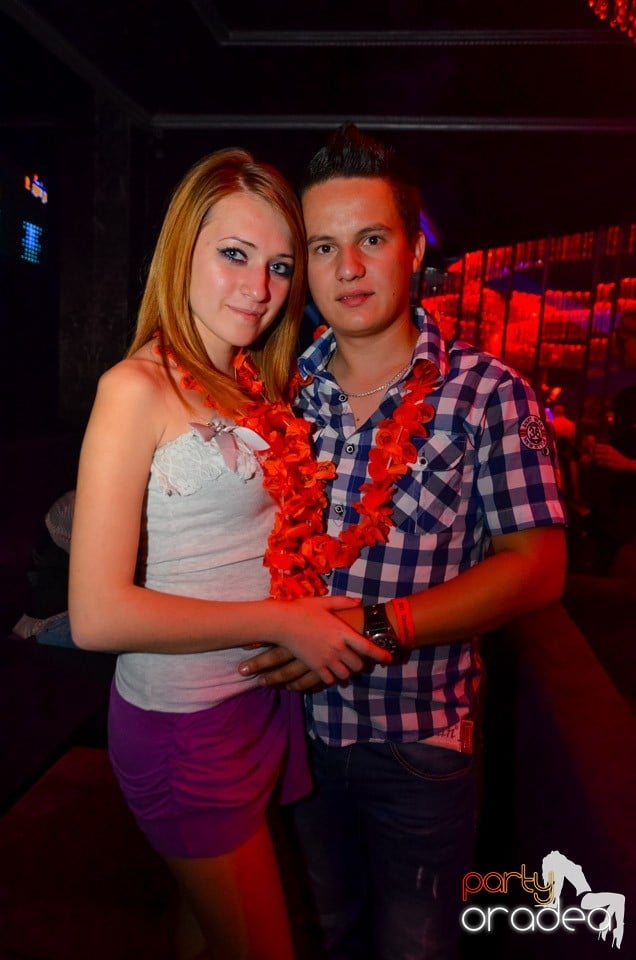 The One prezintă: Guess Who,
