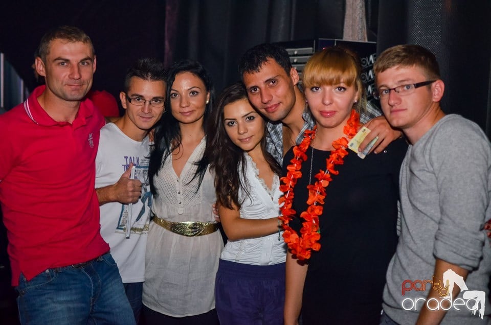 The One prezintă: Guess Who,