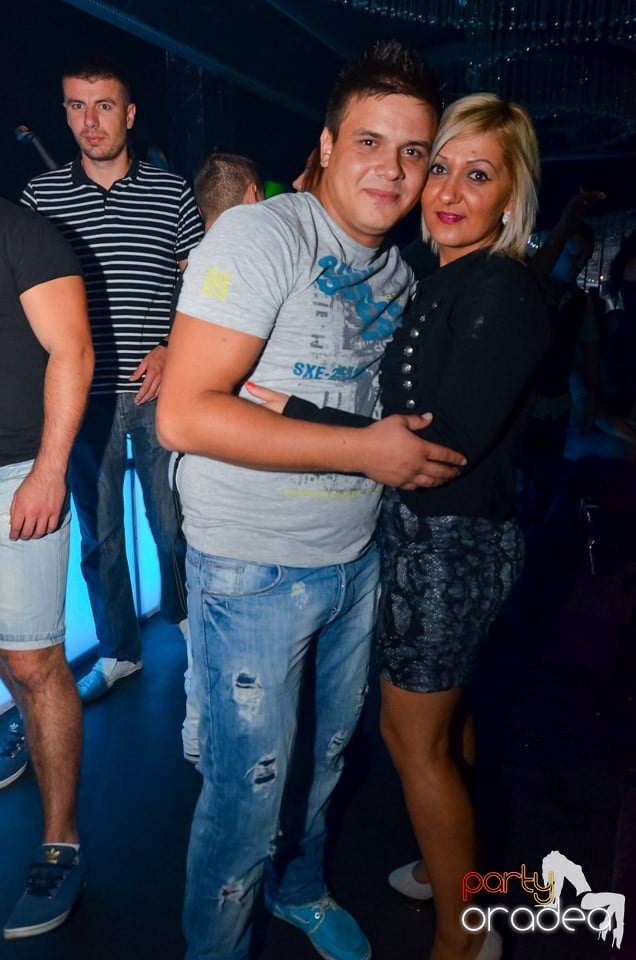 The One prezintă: Guess Who,