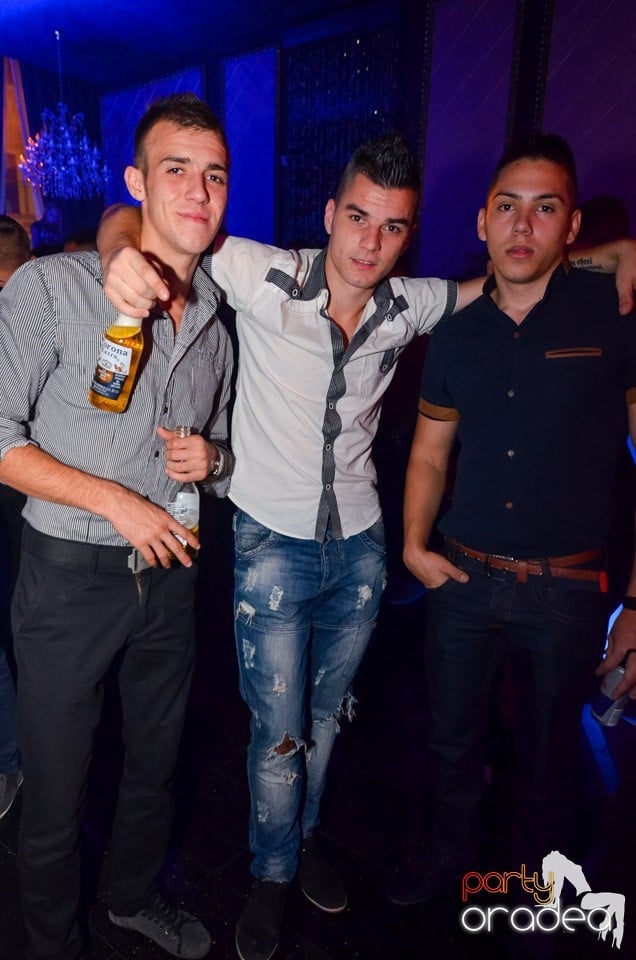 The One prezintă: Guess Who,