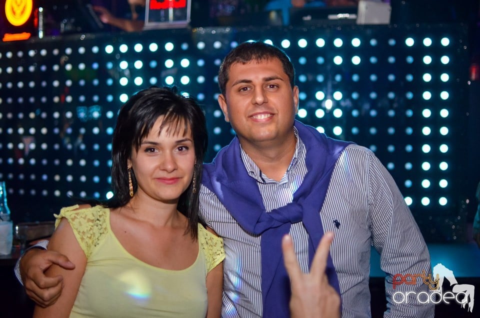 The One prezintă: Guess Who,