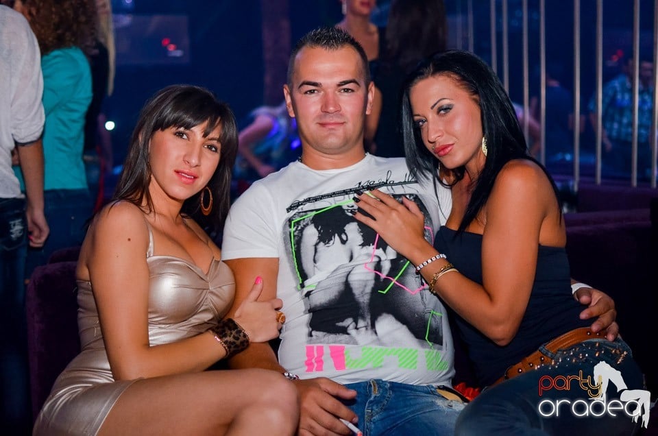 The One prezintă: Guess Who,