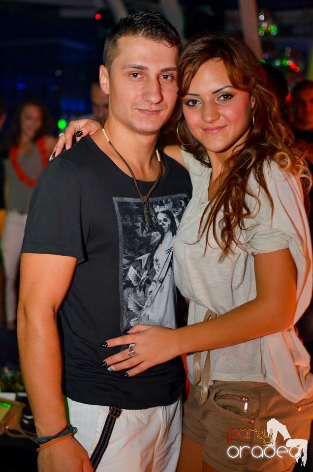 The One prezintă: Guess Who,