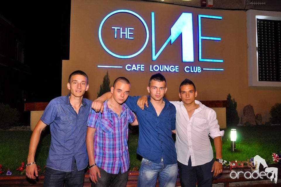 The One prezintă Zotist, 