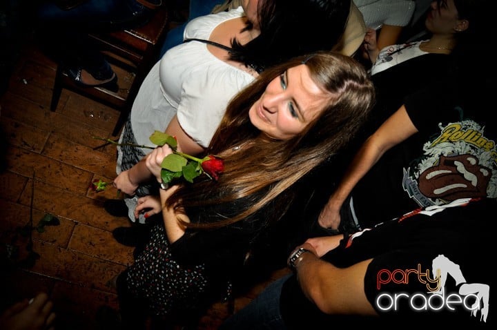 The Party Keeps Going On, Lord's Pub