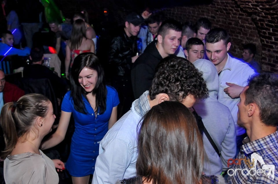 Think Blue - Party în Club Escape, 