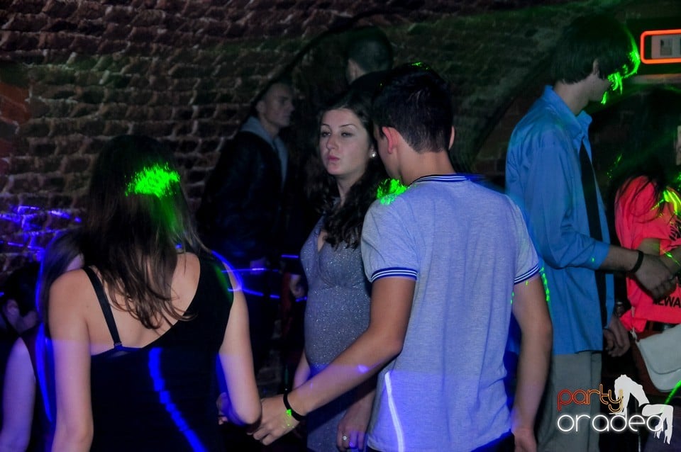 Think Blue - Party în Club Escape, 