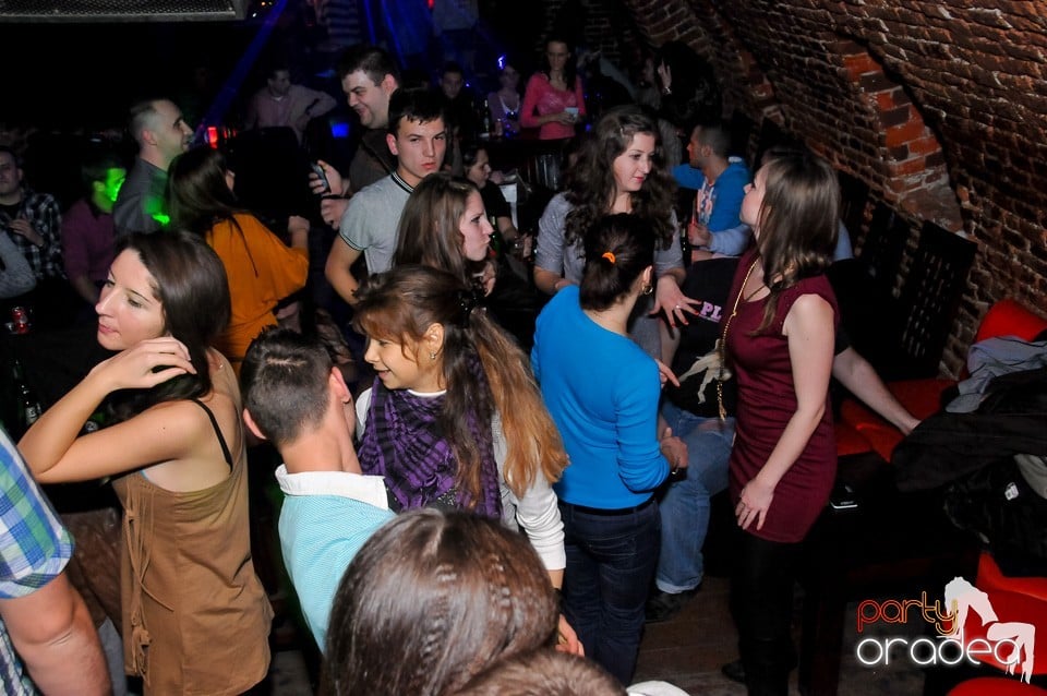 Think Blue - Party în Club Escape, 