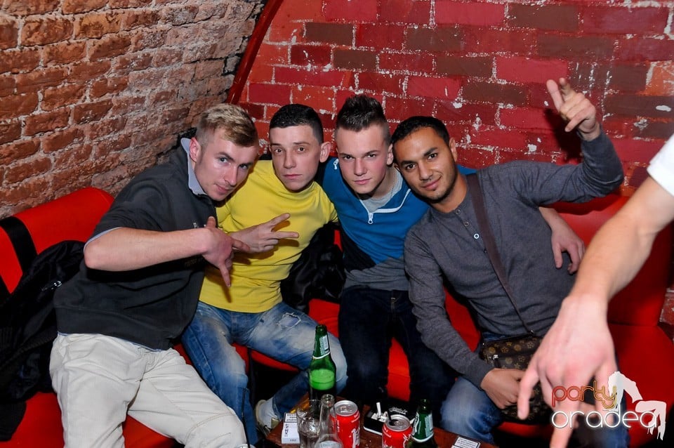 Think Blue - Party în Club Escape, 