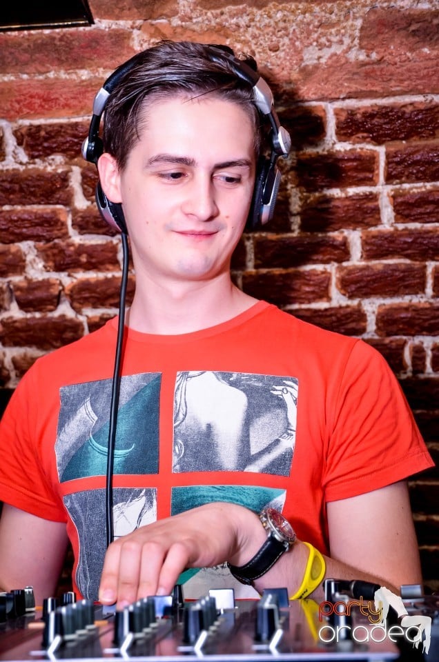 Thursday night party, 