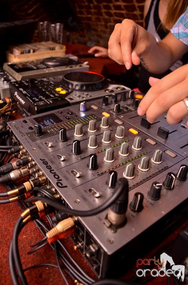 Thursday Party în Club Escape, 