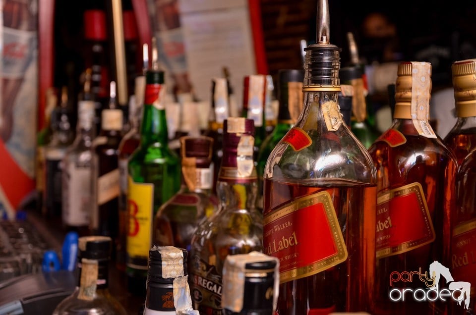 Thursday Party în Club Escape, 