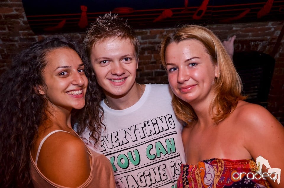 Thursday Party în Club Escape, 