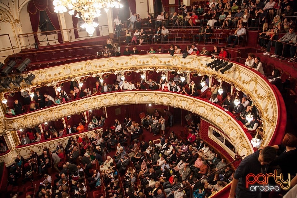 Titanic Vals, Teatrul Regina Maria