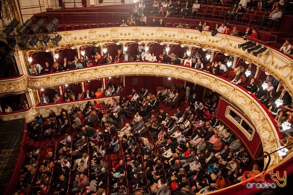 Titanic Vals, Teatrul Regina Maria