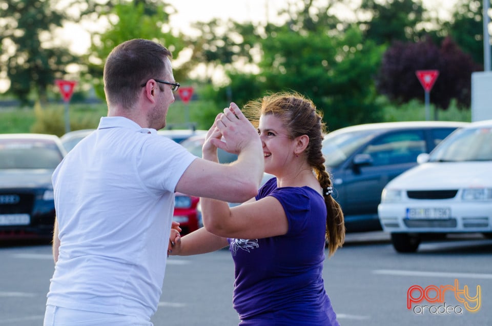 Tuning Your Dance, Oradea