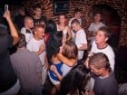Un nou party marca Escape