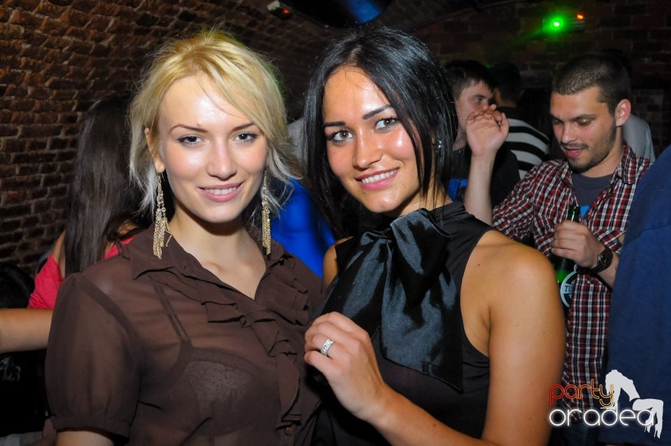 Un nou party marca Escape, 