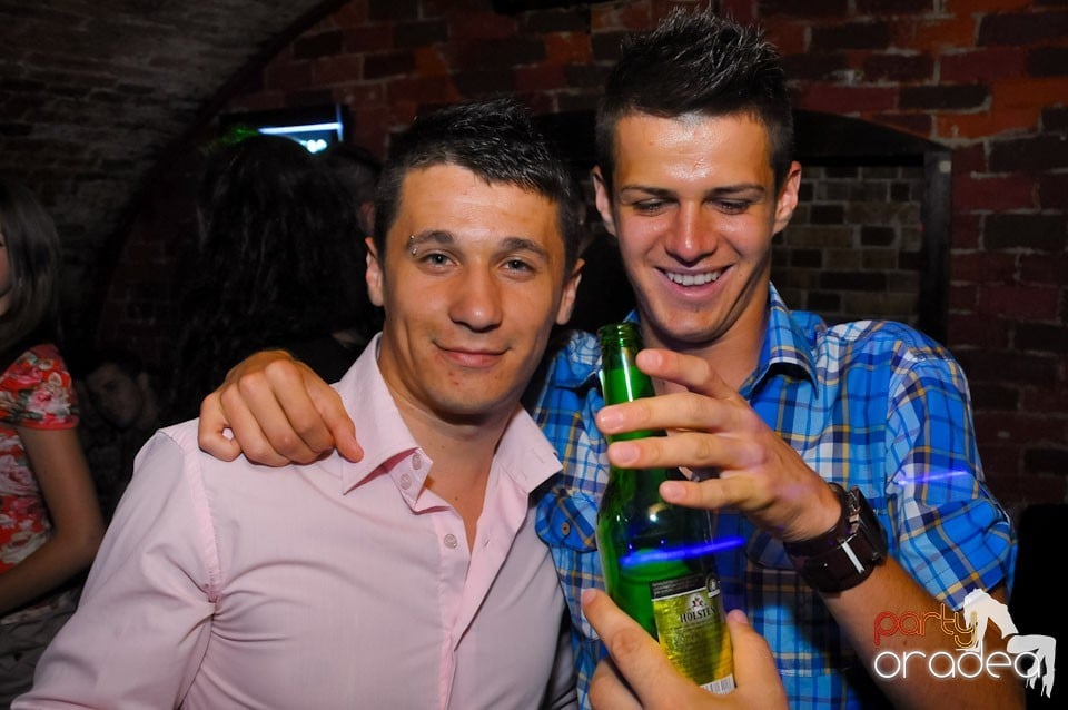 Un nou party marca Escape, 