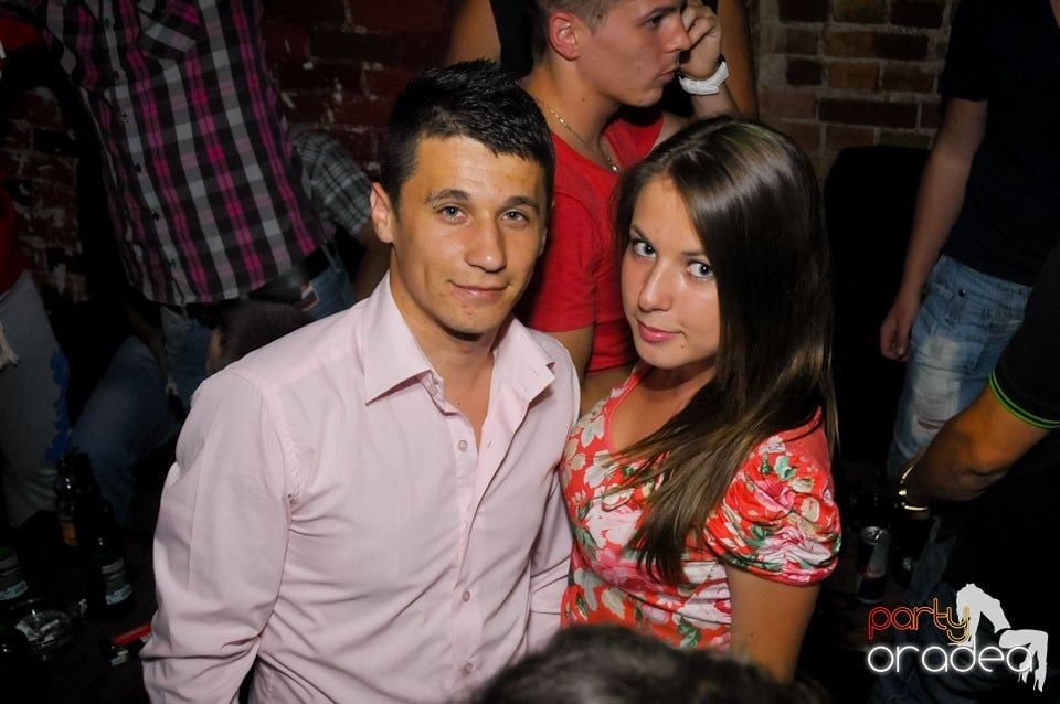 Un nou party marca Escape, 