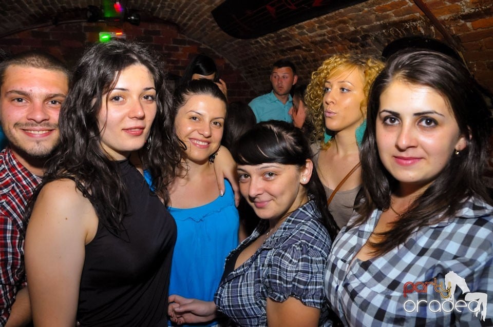 Un nou party marca Escape, 