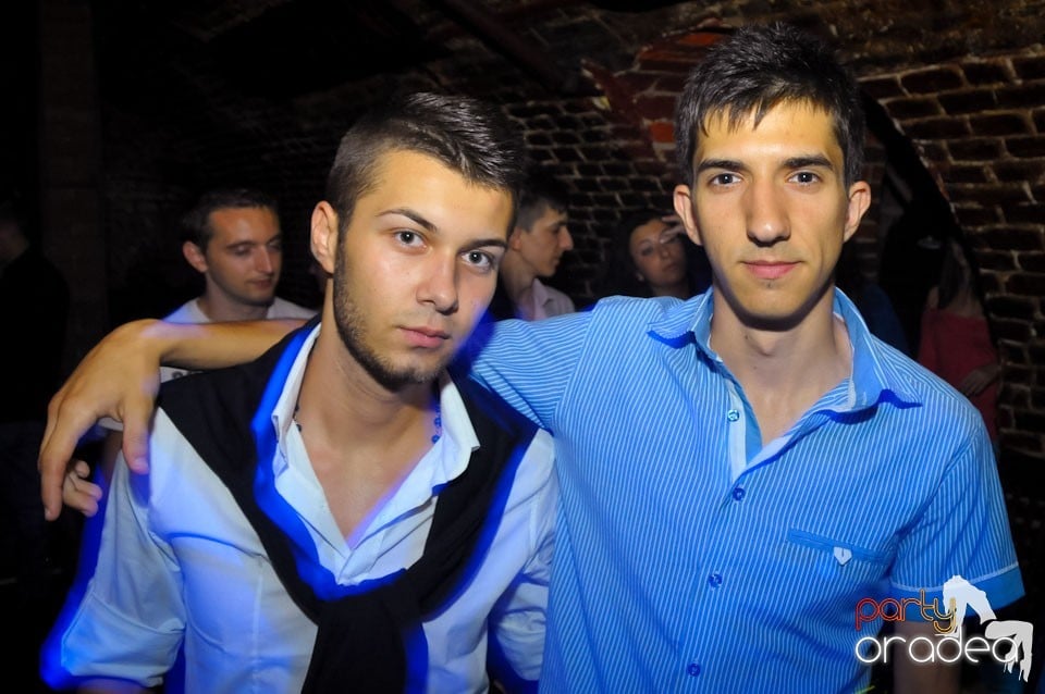 Un nou party marca Escape, 