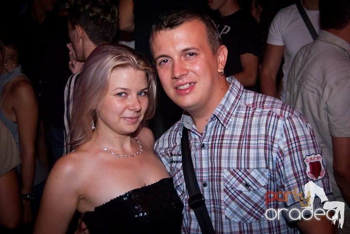 Un nou party marca Escape, 