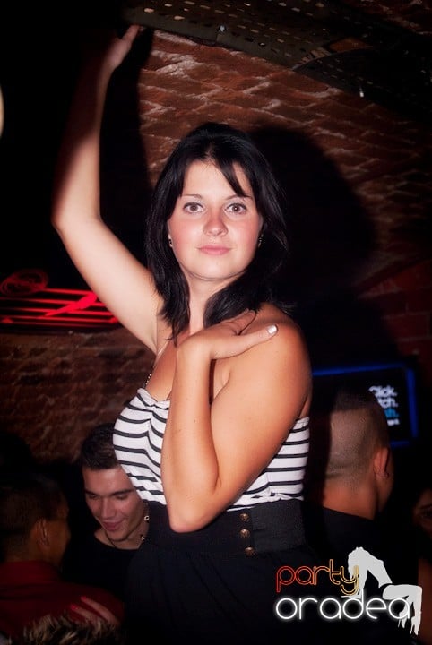 Un nou party marca Escape, 