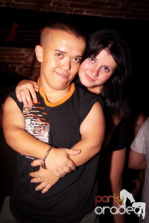 Un nou party marca Escape, 