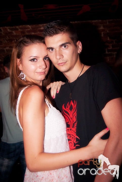 Un nou party marca Escape, 