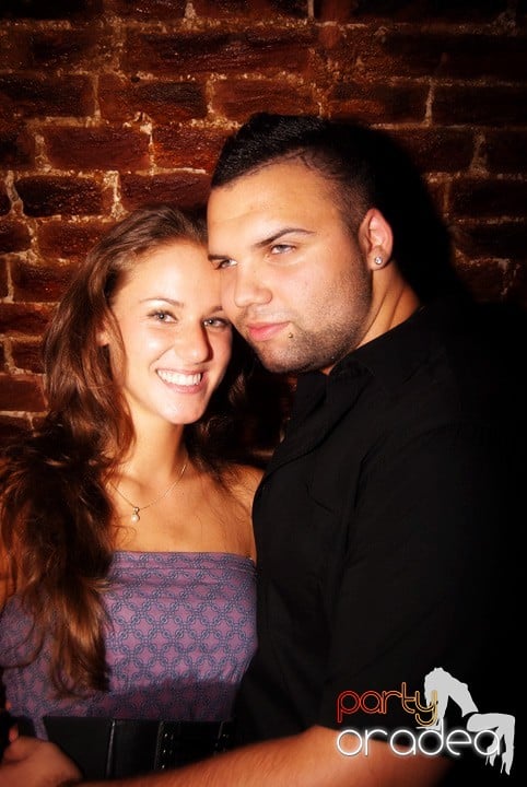 Un nou party marca Escape, 