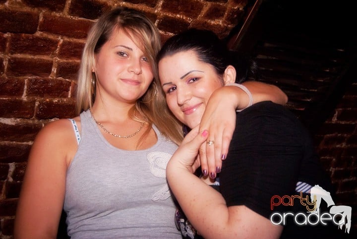 Un nou party marca Escape, 