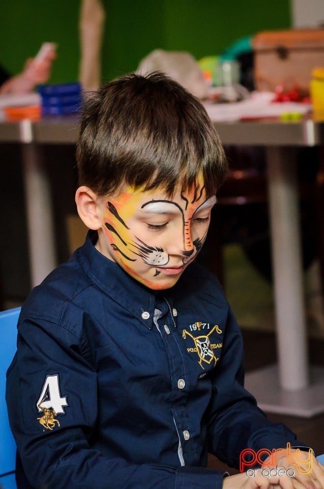 Valentine's Day For Kids, Lotus Center