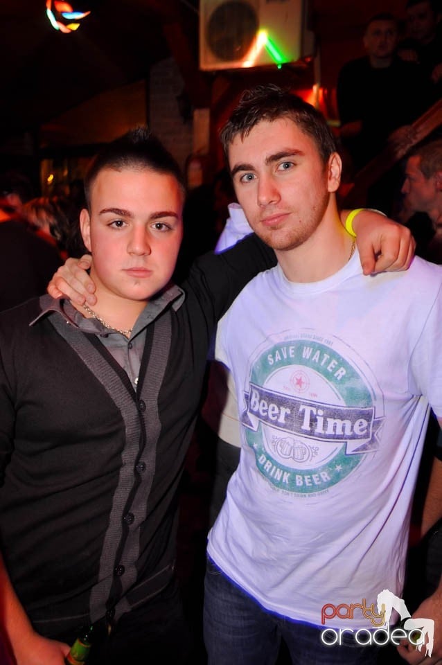 Valentine's Day Party în Faház, 